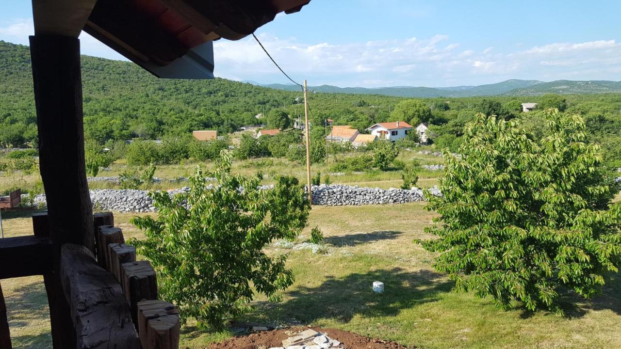 Patakun Holiday Home For 5, With Heated Pool Lecevica Экстерьер фото